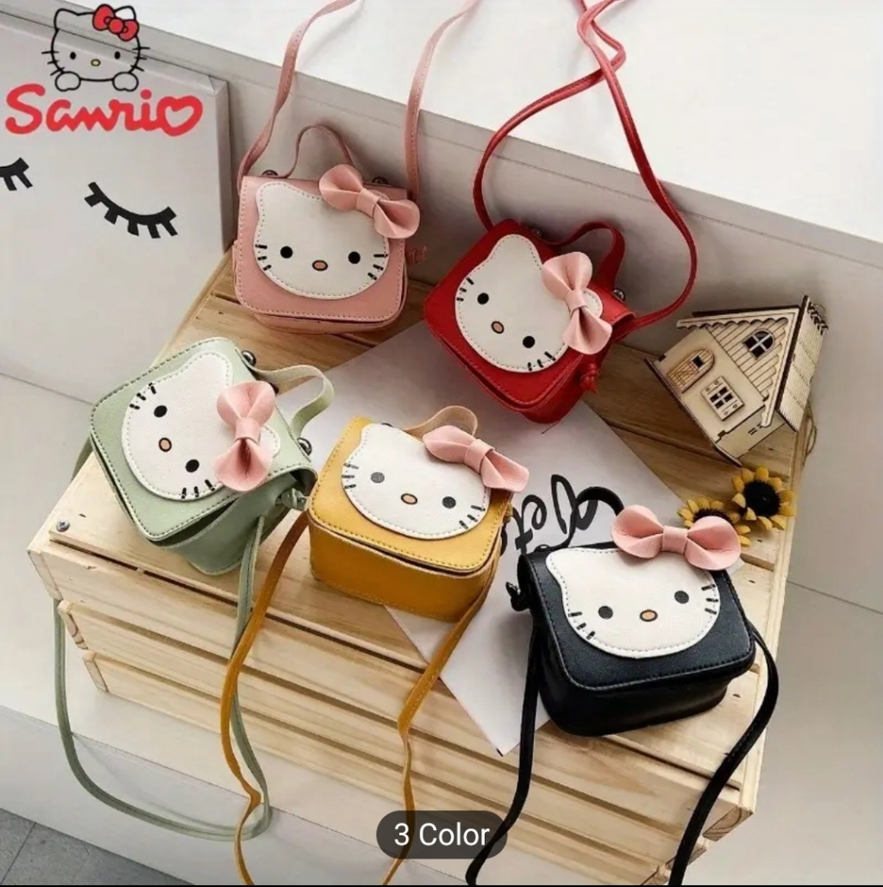🆕️ NWT Sanrio Hello Kitty Crossbody Bag